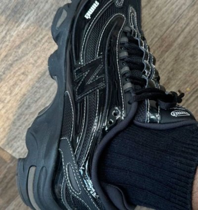 Newbalance 1000 Black Patent Sneakers