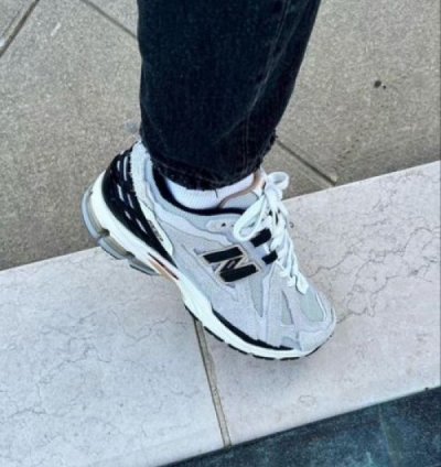 Newbalance 1906d Grey Gold Running Shoes