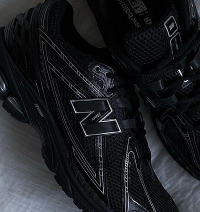 Newbalance 1906r Black And Silver Metallic Running Shoes Semi Ua