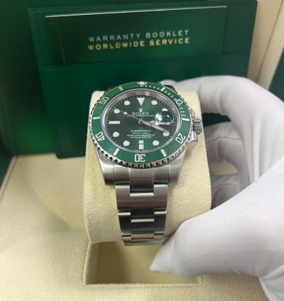 Rolex Submariner Date Stainless Steel The Hulk Green Dial 116610lv New Rolex Green Card