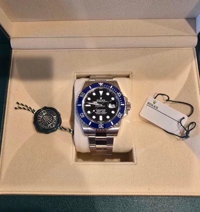 Rolex Submariner Date This Is An Unworn Cookie Monster With All Warranty Cards