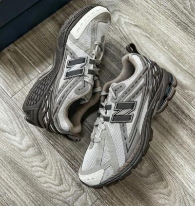Newbalance 1906r Driftwood Dark Mushroom Running Shoes