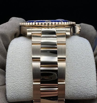 Rolex Submariner Date Unworn