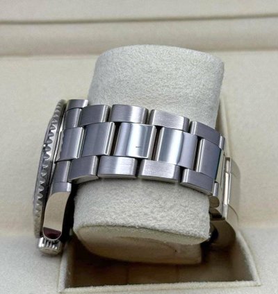 Rolex Submariner Date Unworn 2024 Black Dial White Gold 126619lb Complete