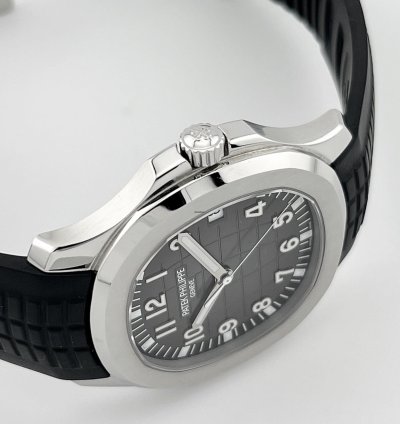Patek Philippe Aquanaut 5167a-001 Selfwinding Stainless Steel Black Dial 2021