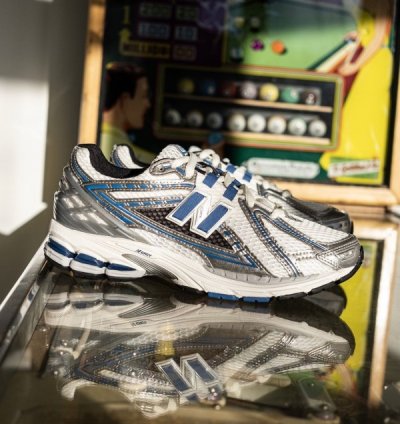 Newbalance 1906r Silver Metallic Blue Sneakers