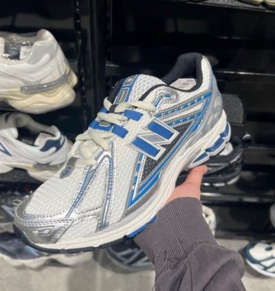 Newbalance 1906r Silver Metallic Blue Sneakers