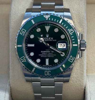 Rolex Submariner Date Unworn Submariner Hulk 116610lv
