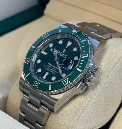 Rolex Submariner Date Unworn Submariner Hulk 116610lv