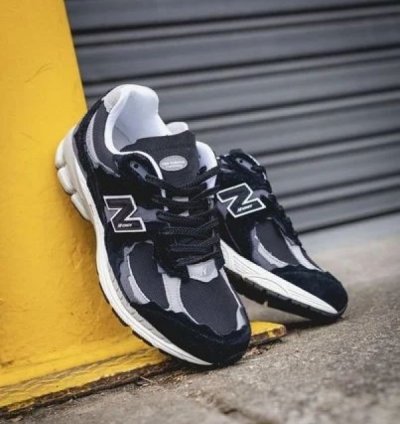 Newbalance 2002r Protection Pack Black Grey Running Shoes