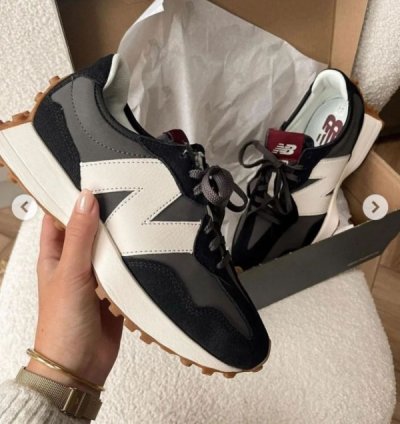 Newbalance 327 Black Sneakers