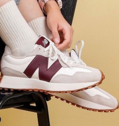 Newbalance 327 Burgundy Running Shoes