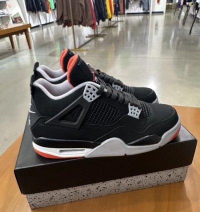 Air Jordan 4 Retro Bred
