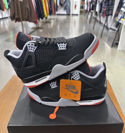 Air Jordan 4 Retro Bred