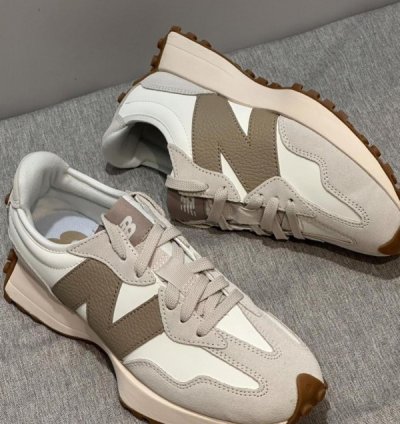 Newbalance 327 Driftwood Beige Sneakers