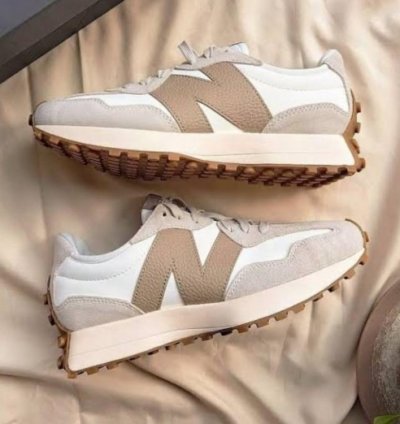 Newbalance 327 Driftwood Beige Sneakers