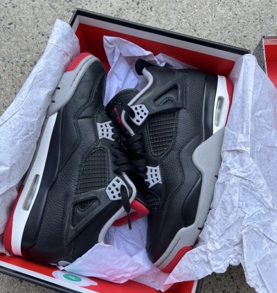 Air Jordan 4 Retro Bred