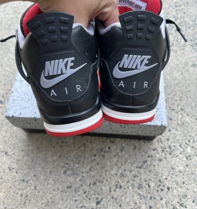 Air Jordan 4 Retro Bred