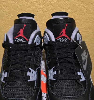 Air Jordan 4 Retro Bred