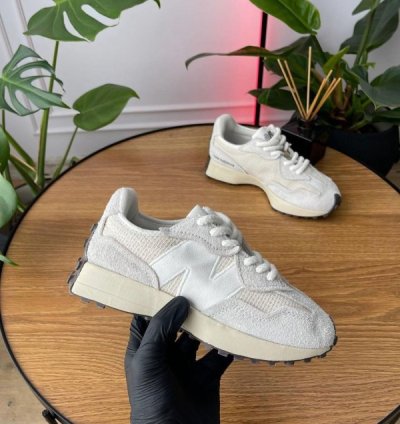 Newbalance 327 Sea Salt Linen Sneakers