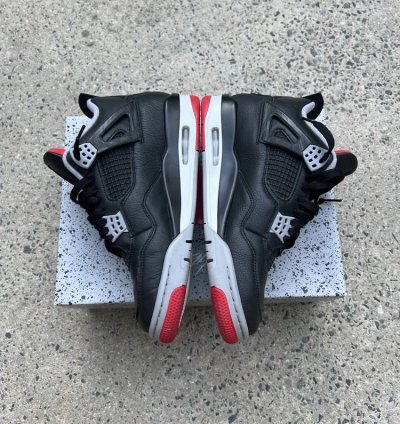 Air Jordan 4 Retro Bred