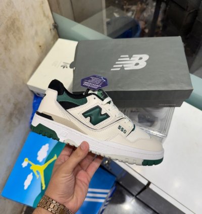 Newbalance 550 Pine Green Sneakers