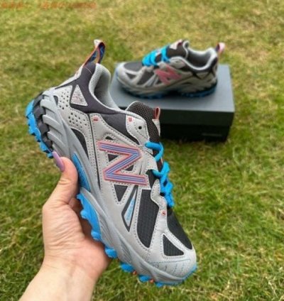 Newbalance 610 Graffin Blue Sneakers