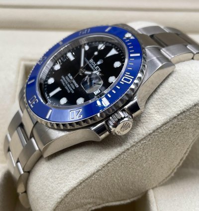 Rolex Submariner Date Whitegold Smurf Blue Bezel Black Dial 41mm Like New Full Set Box Papers