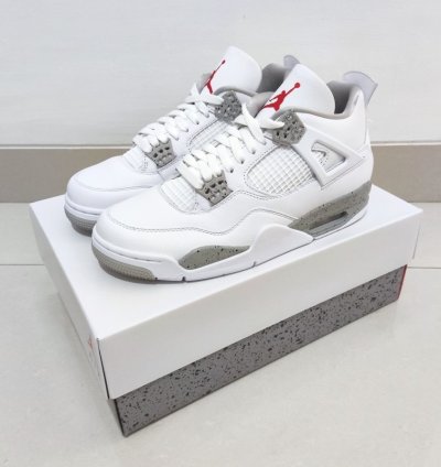 Air Jordan 4 Retro White Oreo
