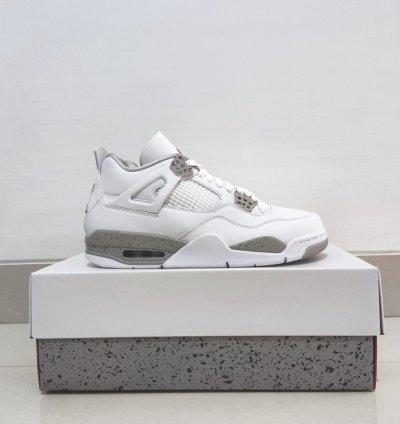 Air Jordan 4 Retro White Oreo