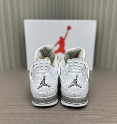 Air Jordan 4 Retro White Oreo