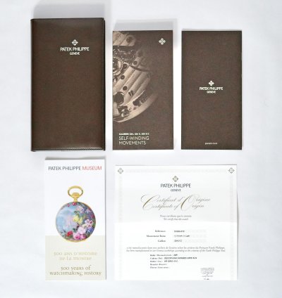 Patek Philippe Aquanaut 5168g Box And Papers 2020 Green Dial White Gold