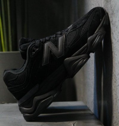 Newbalance 9060 Full Black Sneakers