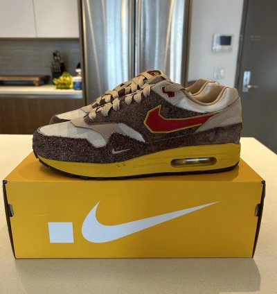 Nike Air Max 1 swoosh Low Poly Big Head Origins