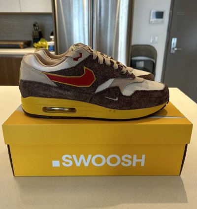 Nike Air Max 1 swoosh Low Poly Big Head Origins