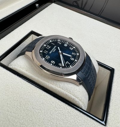 Patek Philippe Aquanaut 5168g-001