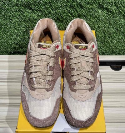 Nike Air Max 1 swoosh Low Poly Big Head Origins