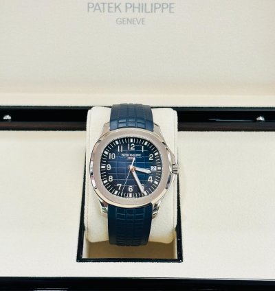 Patek Philippe Aquanaut 5168g-001 Aquanaut Blue Dial 42mm White Gold Watch Box And Papers