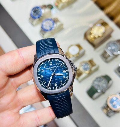 Patek Philippe Aquanaut 5168g-001 Aquanaut Blue Dial 42mm White Gold Watch Box And Papers