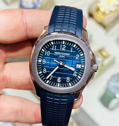 Patek Philippe Aquanaut 5168g-001 Aquanaut Blue Dial 42mm White Gold Watch Box And Papers