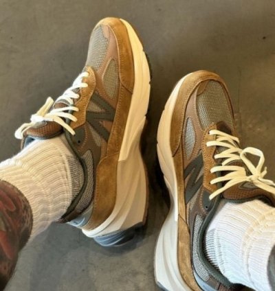 Newbalance 990 V6 X Carhartt Wip Running Shoes