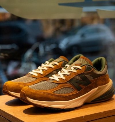 Newbalance 990 V6 X Carhartt Wip Running Shoes