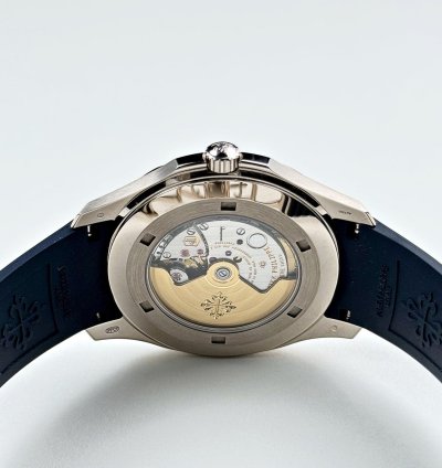 Patek Philippe Aquanaut 5168g-001 White Gold Blue Dial 2021