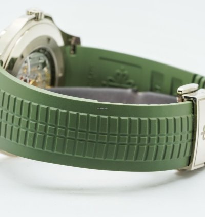 Patek Philippe Aquanaut 5168g-010 5168g White Gold Khaki Green 2021 Fa