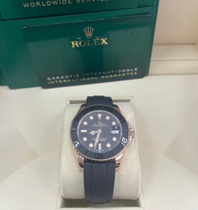 Rolex Yacht-master 37 37mm Rose Gold - Black Dial - Oysterflex Strap 268655