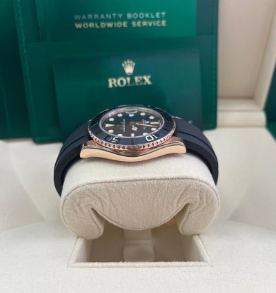 Rolex Yacht-master 37 37mm Rose Gold - Black Dial - Oysterflex Strap 268655