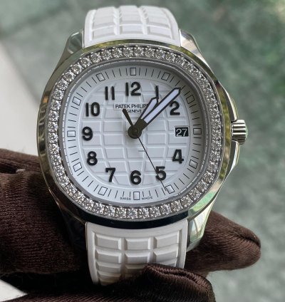 Patek Philippe Aquanaut 5267 200a-010
