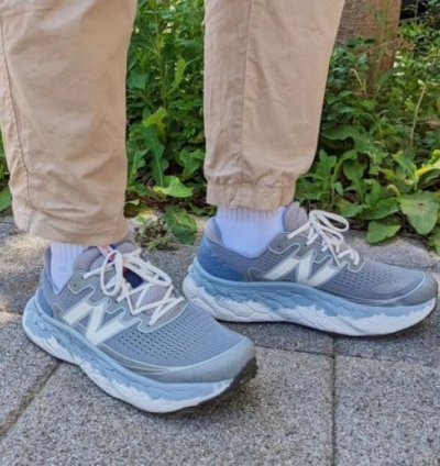Newbalance Fresh Foam More Trail V3 Grey Running Shoes