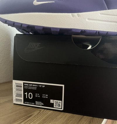 Supreme Nike Air Max 1 87 Sp