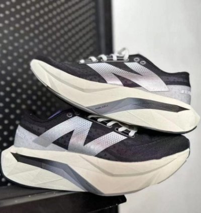 Newbalance Fuelcell Sc Elite V4 Sneakers